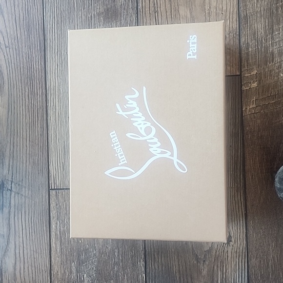 EUC Christian Louboutin So Kate Velour Heels - Picture 6 of 7